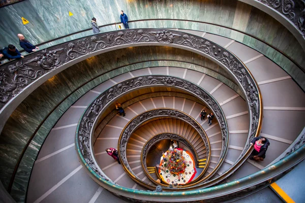 Bramante merdivenleri