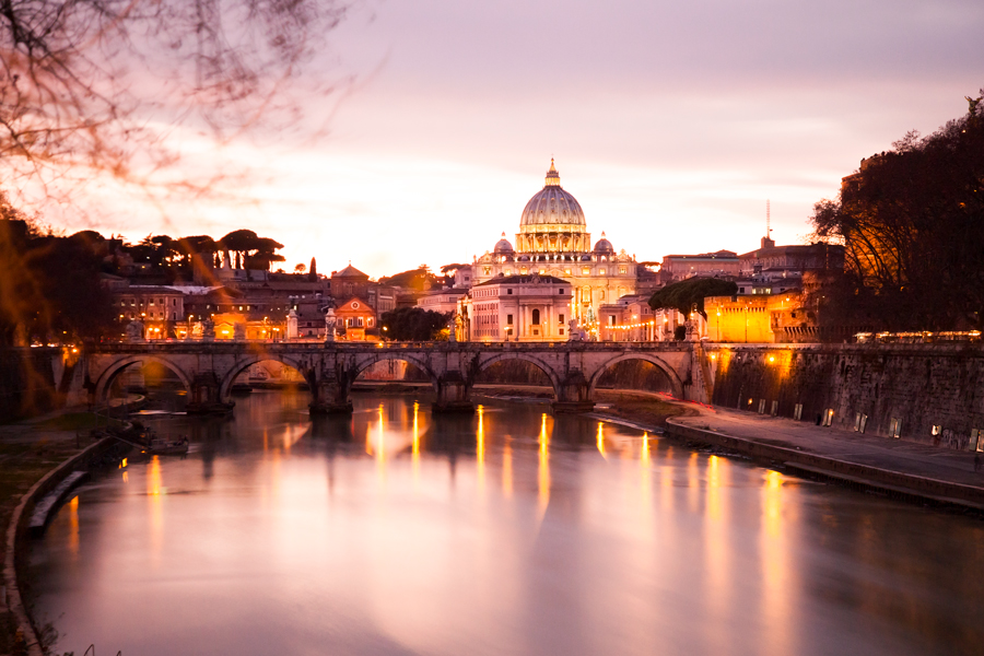 Tiber Nehri ve St Peter's