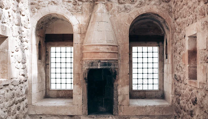 İshak Paşa Sarayı