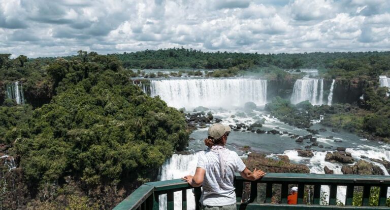 İguazu Şelaleleri Gezi Rehberi: Arjantin ve Brezilya Tarafı İguazu Şelalesi gezi rehberi